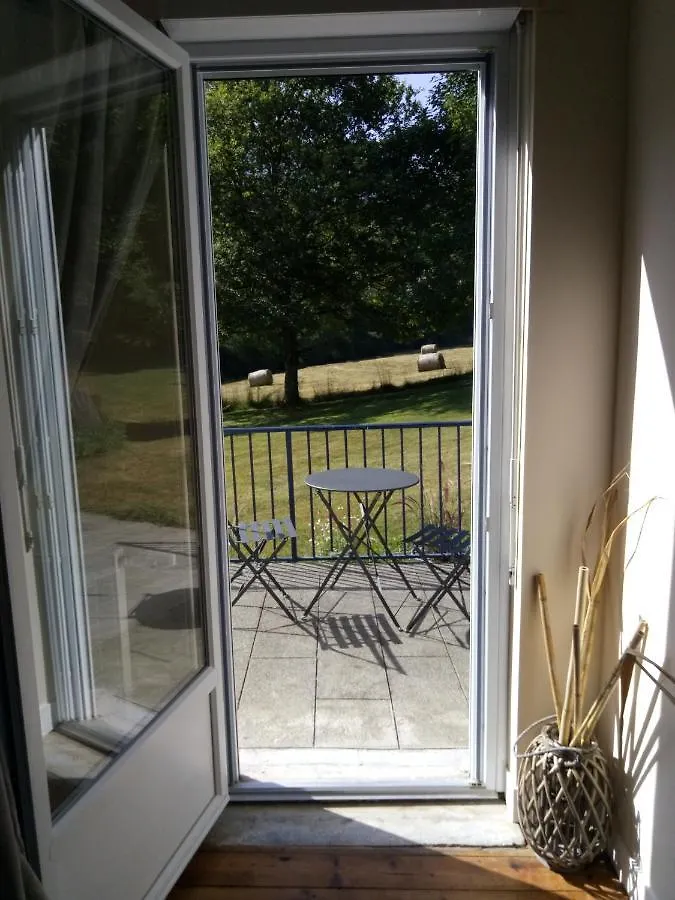 Le Resclose Bed and Breakfast Cazaunous